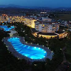 Seaden Sea World Resort & Spa